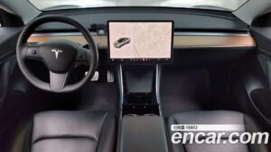 Tesla Model 3 Standard RANGE Plus 2020 года из Южной Кореи