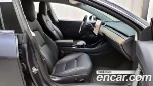 Tesla Model 3 Standard RANGE Plus 2020 года из Южной Кореи