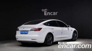 Tesla Model 3 Standard RANGE Plus 2020 года из Южной Кореи