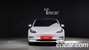 Tesla Model 3 Standard RANGE Plus 2020 года из Южной Кореи