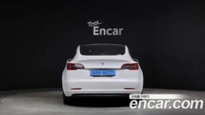 Tesla Model 3 Standard RANGE Plus 2020 года из Южной Кореи
