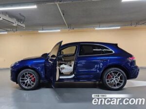 Porsche Macan 3.0 S 2022 года из Южной Кореи