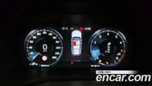 Volvo V60 T5 PRO AWD 2020 года из Южной Кореи