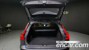 Volvo V60 T5 PRO AWD 2020 года из Южной Кореи