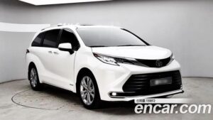Toyota Sienna 2.5 HYBRID 2WD 2021 года из Южной Кореи