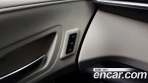 Toyota Sienna 2.5 HYBRID 2WD 2021 года из Южной Кореи