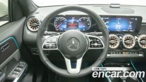 Mercedes-Benz EQB EQB300 4MATIC 2022 года из Южной Кореи