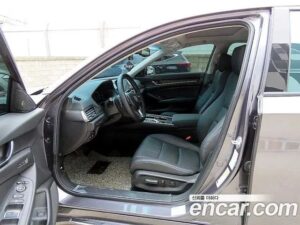 Honda Accord 2.0 HYBRID Touring 2022 года из Южной Кореи