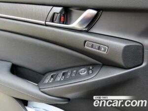 Honda Accord 2.0 HYBRID Touring 2022 года из Южной Кореи