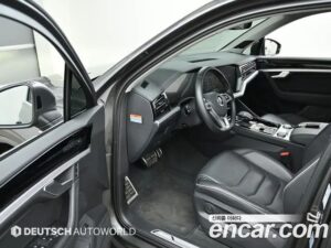 Volkswagen Touareg 4.0 TDI Prestige 2020 года из Южной Кореи