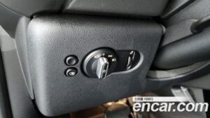 Mini Cooper CLASSIC 2023 года из Южной Кореи