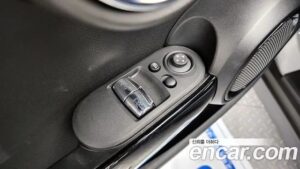 Mini Cooper CLASSIC 2023 года из Южной Кореи