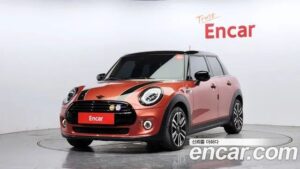 Mini Cooper 5Door ROSEWOOD Edition 2020 года из Южной Кореи