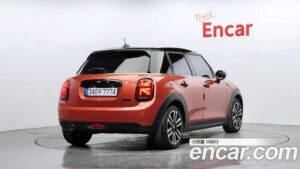 Mini Cooper 5Door ROSEWOOD Edition 2020 года из Южной Кореи