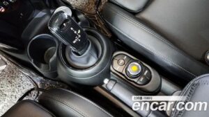 Mini Cooper 5Door ROSEWOOD Edition 2020 года из Южной Кореи