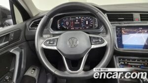 Volkswagen Tiguan 2.0 TDI Prestige 2021 года из Южной Кореи