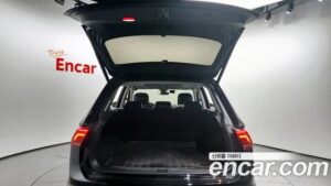 Volkswagen Tiguan 2.0 TDI Prestige 2021 года из Южной Кореи