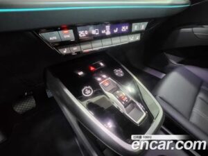 Audi Q4 e-TRON 40 2022 года из Южной Кореи