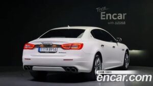 Maserati Quattroporte 3.0 V6 GranLusso 2021 года из Южной Кореи