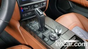 Maserati Quattroporte 3.0 V6 GranLusso 2021 года из Южной Кореи