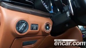 Maserati Quattroporte 3.0 V6 GranLusso 2021 года из Южной Кореи