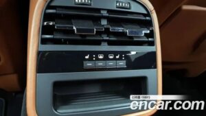 Maserati Quattroporte 3.0 V6 GranLusso 2021 года из Южной Кореи