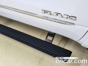 Dodge Ram Pick Up 5.7 2020 года из Южной Кореи