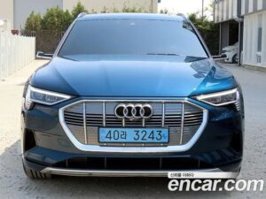 Audi e-tron 55 4WD 2020 года из Южной Кореи