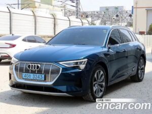 Audi e-tron 55 4WD 2020 года из Южной Кореи
