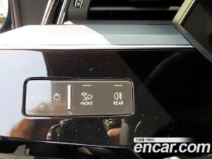 Audi e-tron 55 4WD 2020 года из Южной Кореи