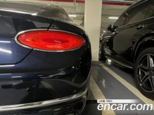 Bentley Continental 4.0 GT 2020 года из Южной Кореи