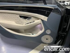 Bentley Continental 4.0 GT 2020 года из Южной Кореи