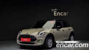 Mini Cooper 5Door DEFAULT 2020 года из Южной Кореи