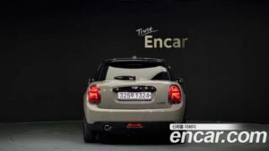 Mini Cooper 5Door DEFAULT 2020 года из Южной Кореи