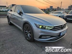 Volkswagen Passat 2.0 TDI Prestige 2022 года из Южной Кореи