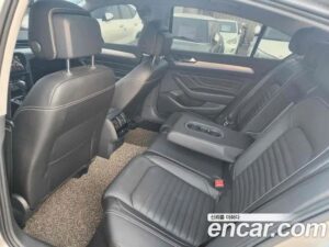 Volkswagen Passat 2.0 TDI Prestige 2022 года из Южной Кореи