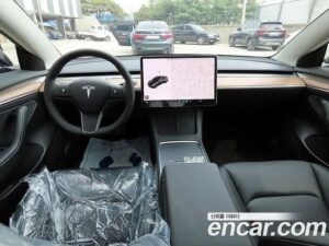 Tesla Model 3 Standard RANGE Plus 2022 года из Южной Кореи