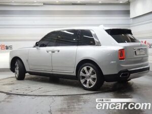 Rolls-Royce Cullinan 6.7 V12 2020 года из Южной Кореи