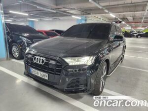 Audi Q7 55 TFSI 4WD Premium 2022 года из Южной Кореи
