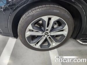 Audi Q7 55 TFSI 4WD Premium 2022 года из Южной Кореи