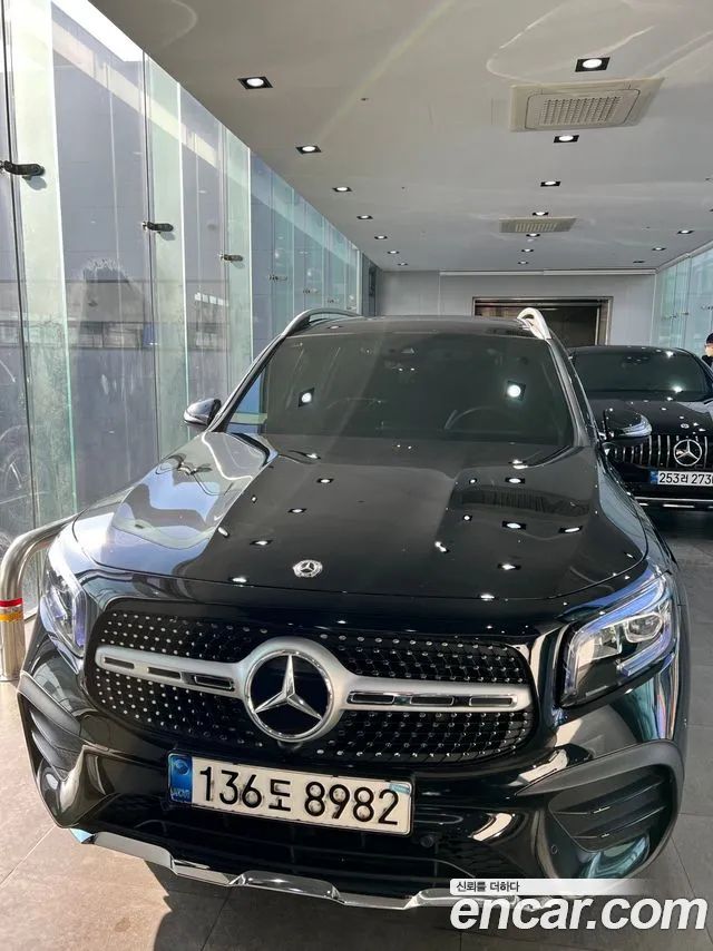 Mercedes-Benz GLB-Class GLB250 4MATIC 2020 года из Кореи