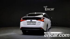 Toyota Prius 1.8 AWD 2020 года из Южной Кореи