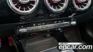 Mercedes-Benz CLA-Class CLA250 4MATIC 2021 года из Южной Кореи