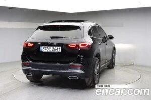 Mercedes-Benz GLA-Class GLA250 4MATIC 2020 года из Южной Кореи