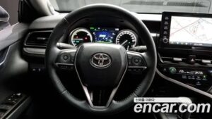 Toyota Camry 2.5 XLE HYBRID 2022 года из Южной Кореи