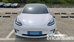 Tesla Model 3 Standard RANGE Plus 2020 года из Южной Кореи