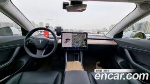 Tesla Model 3 Standard RANGE Plus 2020 года из Южной Кореи