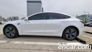 Tesla Model 3 Standard RANGE Plus 2020 года из Южной Кореи