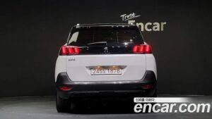 Peugeot 5008 1.5 BlueHDi ALLURE 2020 года из Южной Кореи