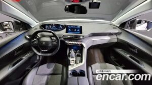 Peugeot 5008 1.5 BlueHDi ALLURE 2020 года из Южной Кореи
